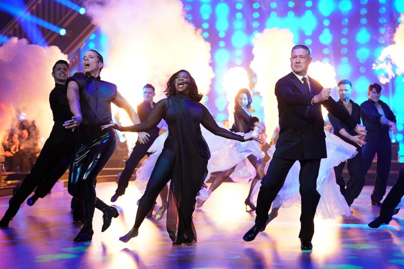 LET'S DANCE